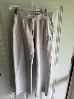 Hollister Heather Light Gray Drawstring Joggers with Bow Accent